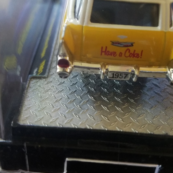 M2 Coca Cola 1957 Chevy 150 Handy Man Wagon - Picture 3 of 7
